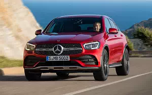   Mercedes-Benz GLC 300 4MATIC Coupe AMG Line - 2019