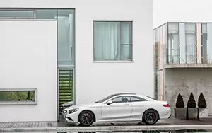   Mercedes-Benz S63 AMG Coupe - 2014