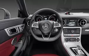   Mercedes-Benz SLC 300 AMG Line - 2016