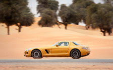   Mercedes-Benz SLS AMG Desert Gold - 2010