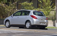 Обои автомобили Nissan Versa Hatchback US-spec - 2007