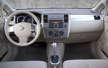  Nissan Versa Hatchback US-spec - 2007
