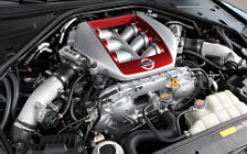   Nissan GT-R - 2012