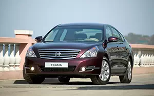   Nissan Teana - 2010