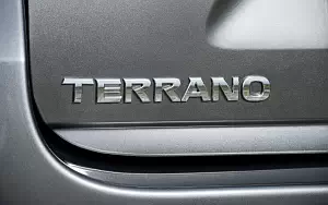   Nissan-Terrano-RU-spec-2014