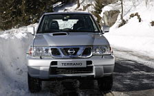   Nissan Terrano 2