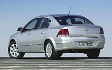   Opel Astra Sedan - 2007