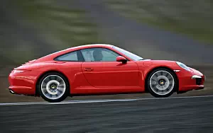   Porsche 911 Carrera - 2011