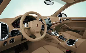   Porsche Cayenne - 2010