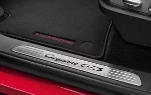   Porsche Cayenne GTS - 2014