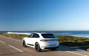   Porsche Macan GTS (Carrara White Metallic) - 2020