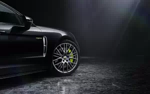   Porsche Panamera 4 E-Hybrid Platinum Edition - 2021