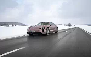 Обои автомобили Porsche Taycan (Frozen Berry Metallic) - 2021