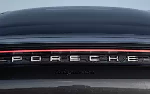   Porsche Taycan (Volcano Grey Metallic) - 2021