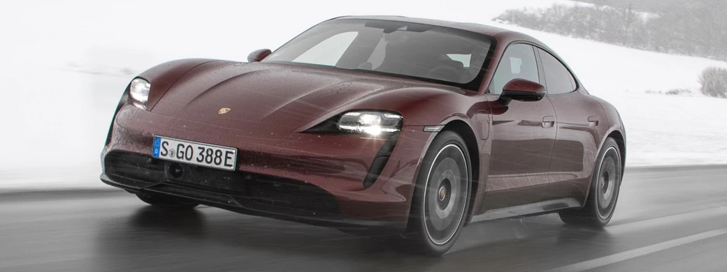 Обои автомобили Porsche Taycan (Cherry Metallic) - 2021 - Car wallpapers