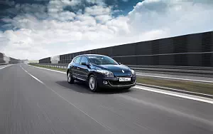   Renault Megane Hatchback RU-spec - 2009
