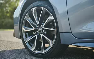   Toyota Corolla XSE Sedan US-spec - 2019