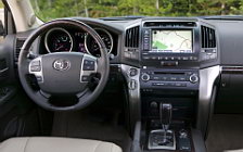   Toyota Land Cruiser 200 US-spec - 2008