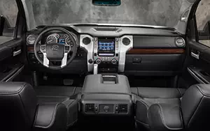   Toyota Tundra CrewMax Limited - 2014