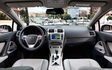   Toyota Avensis - 2011