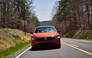   Volkswagen Jetta R-Line US-spec - 2018