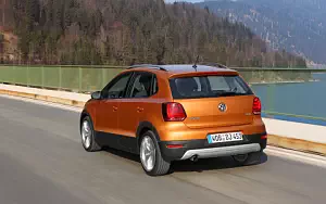   Volkswagen CrossPolo - 2014
