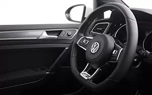   Volkswagen Golf R-Line 5door - 2013