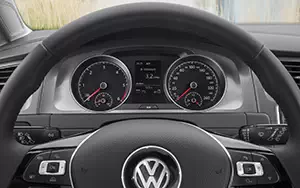   Volkswagen Golf TDI BlueMotion 3door - 2013