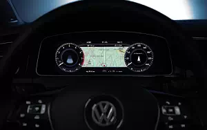   Volkswagen Golf TSI R-Line 5door - 2017