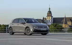   Volkswagen Golf eTSI R-Line - 2020