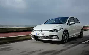   Volkswagen Golf Style (WOB-GO826) - 2020