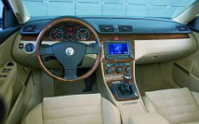 Volkswagen Passat - 2005