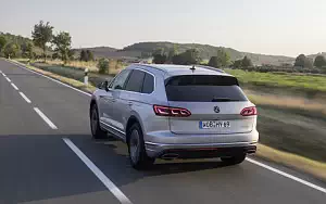   Volkswagen Touareg eHybrid - 2020