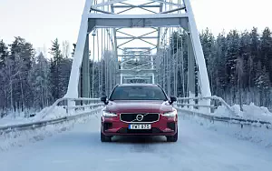   Volvo V60 T8 R-Design - 2019