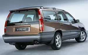   Volvo V70 XC - 1999