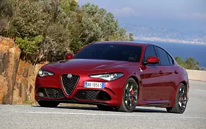   Alfa Romeo Giulia Quadrifoglio - 2016