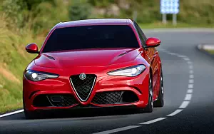   Alfa Romeo Giulia Quadrifoglio - 2016