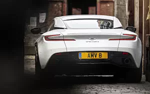   Aston Martin DB11 V8 - 2017