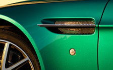   Aston Martin V8 Vantage S Roadster Viridian Green - 2011