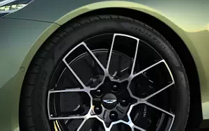   Aston Martin Vanquish Volante - 2025