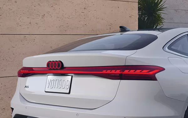 ���� ���������� Audi A6 Sportback e-tron US-spec - 2025