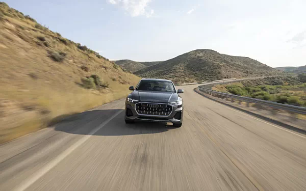 ���� ���������� Audi Q8 55 TFSI quattro (Samurai Grey Metallic) US-spec - 2025