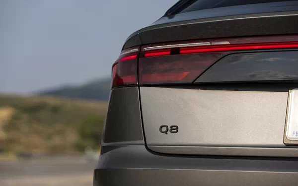 ���� ���������� Audi Q8 55 TFSI quattro (Samurai Grey Metallic) US-spec - 2025