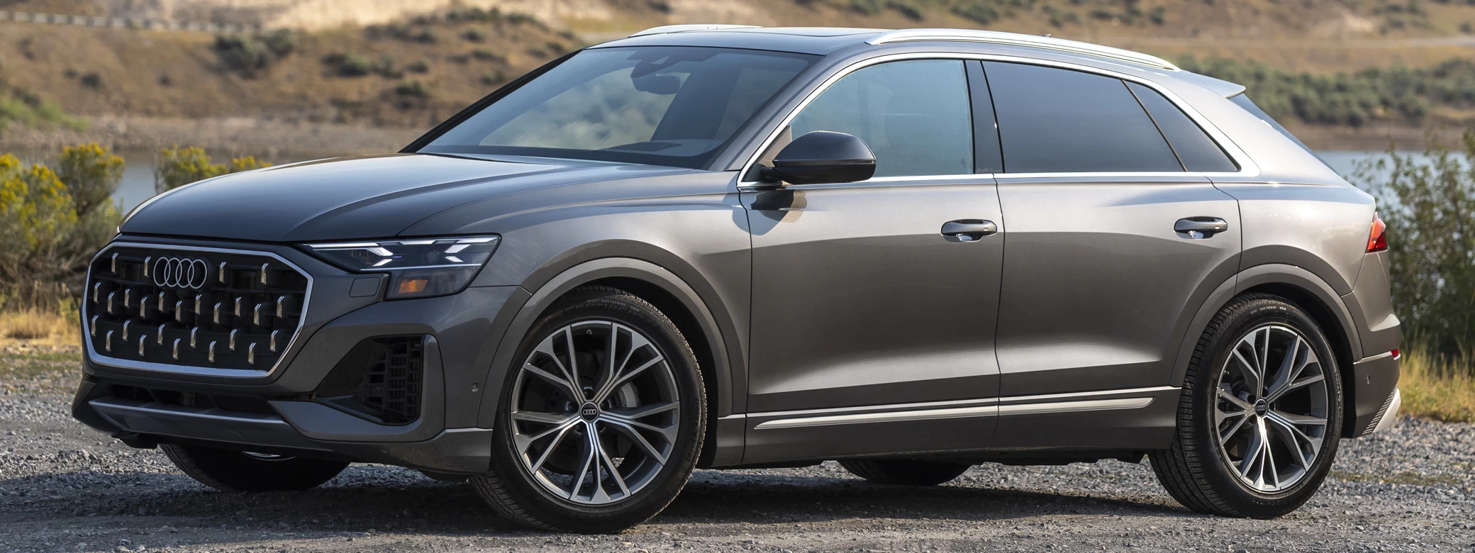 ���� ���������� Audi Q8 55 TFSI quattro (Samurai Grey Metallic) US-spec - 2025 - Car wallpapers