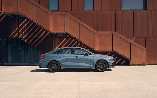 ���� ���������� Audi RS3 Sedan US-spec - 2025