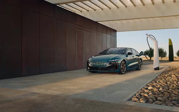 ���� ���������� Audi S6 Sportback e-tron US-spec - 2025