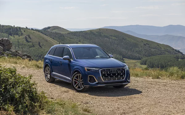 ���� ���������� Audi SQ7 TFSI (Ascari Blue Metallic) US-spec - 2025