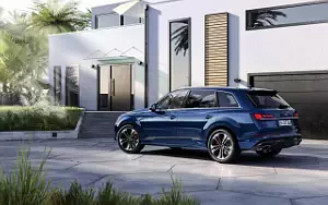   Audi Q7 55 TFSI quattro S line - 2024