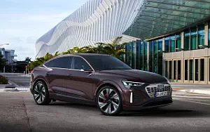   Audi Q8 Sportback 55 e-tron quattro - 2022