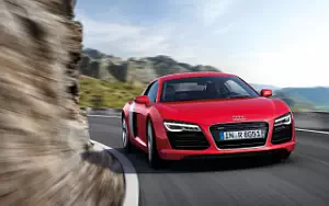   Audi R8 - 2012